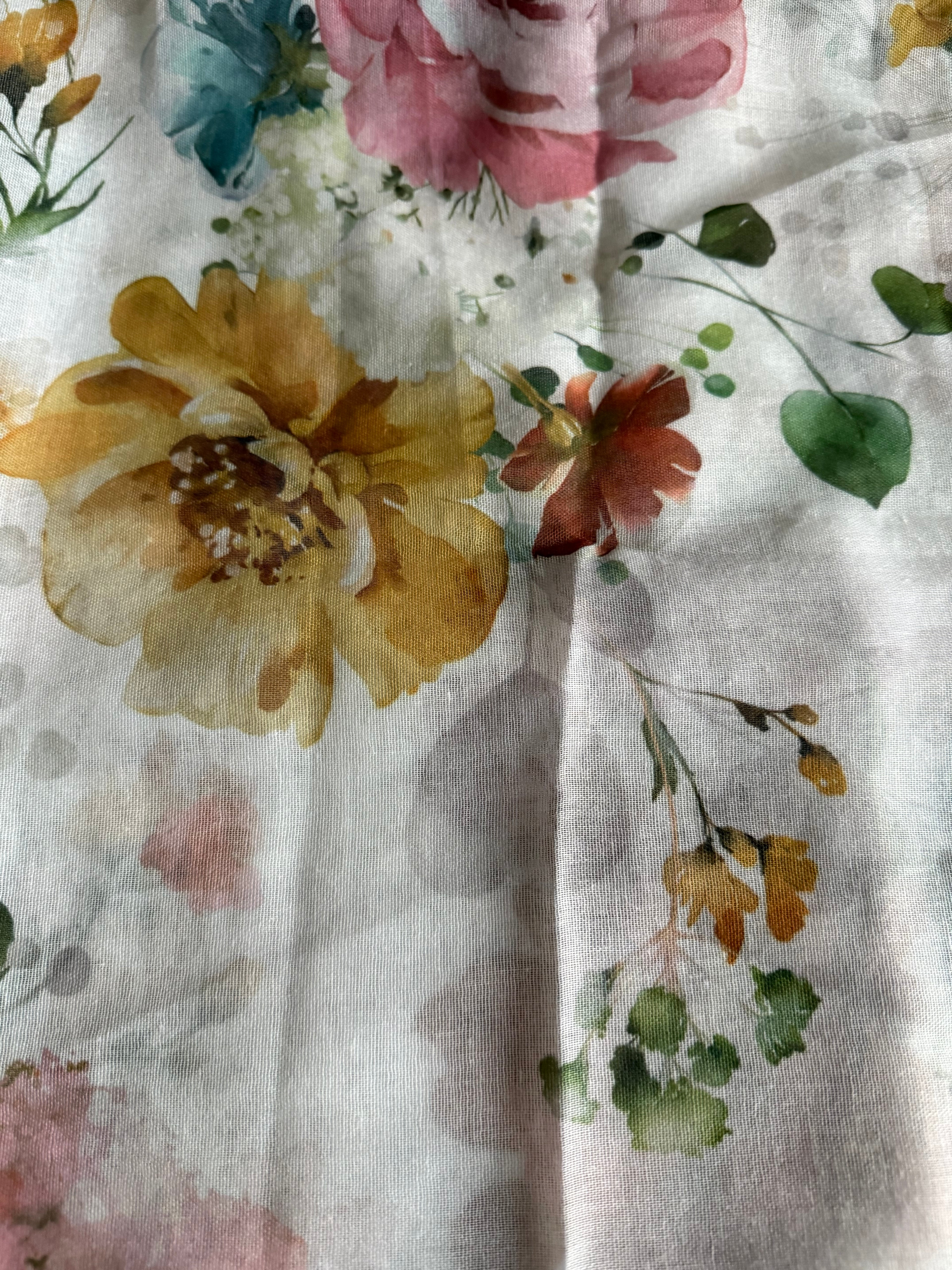 Sommerschal, luftig leicht mit Sommerblumen