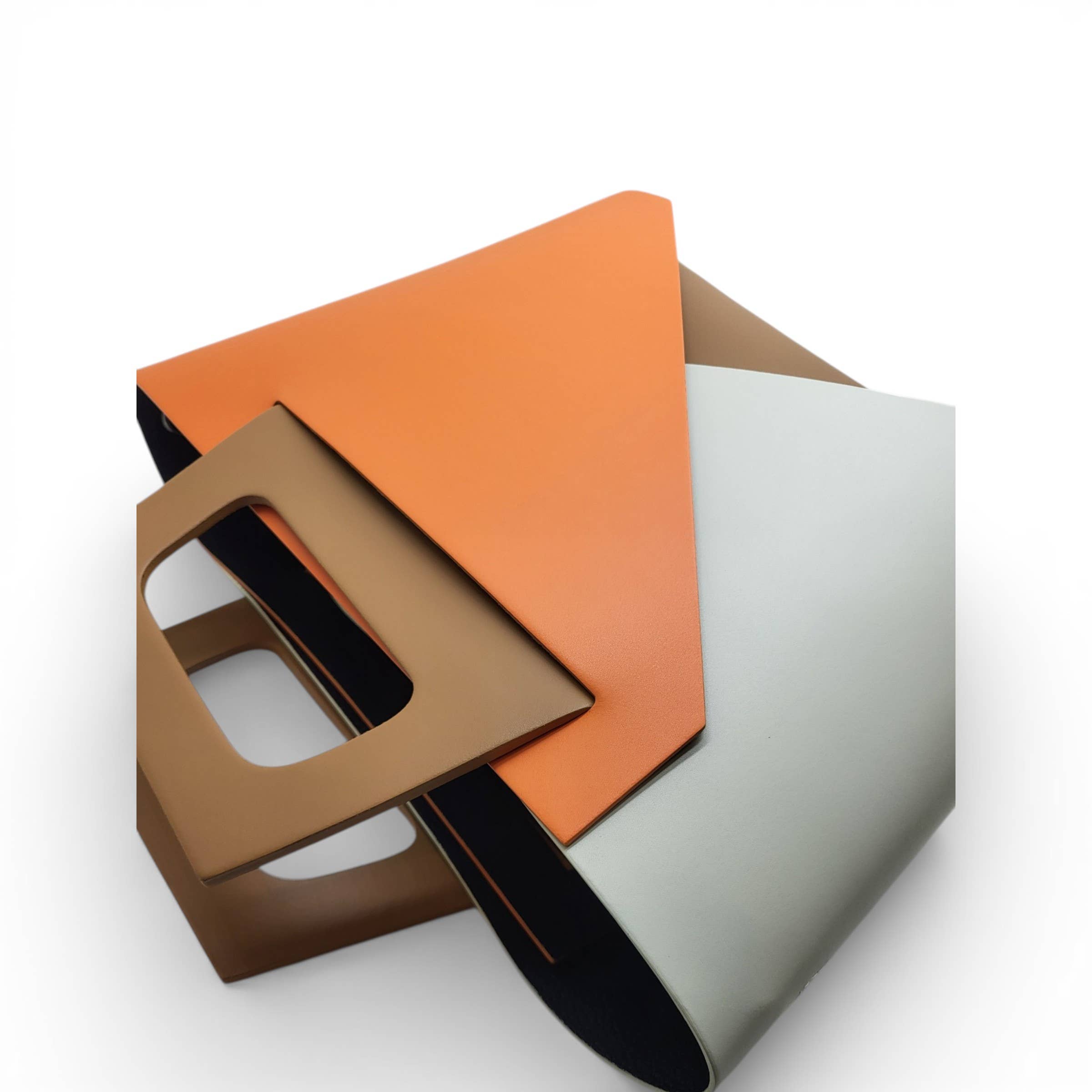 Ledertasche CARLA B - Made in Italy