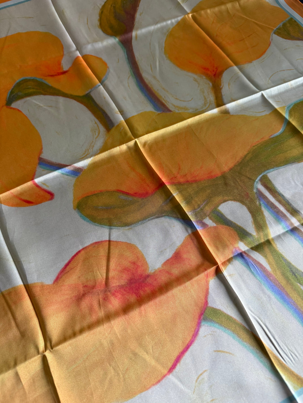 Halstuch, Kopftuch, Stirnband etc. in frühlingshaften Farben und Blumendesign