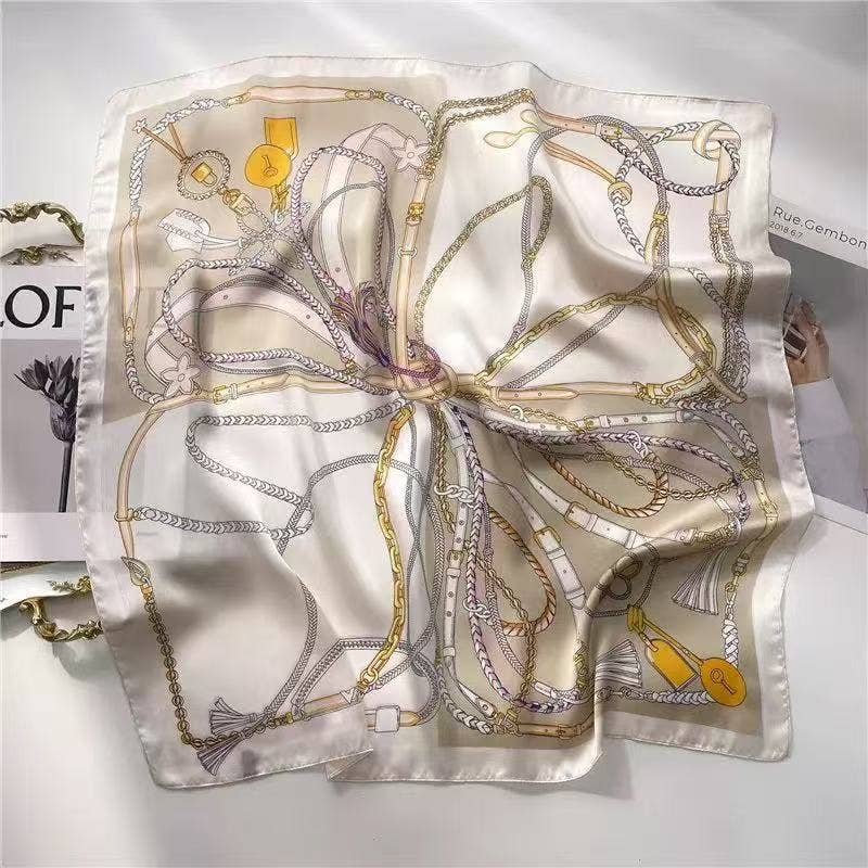 Reitschal aus Satin 70x70 cm in Creme mit Seidenoptik