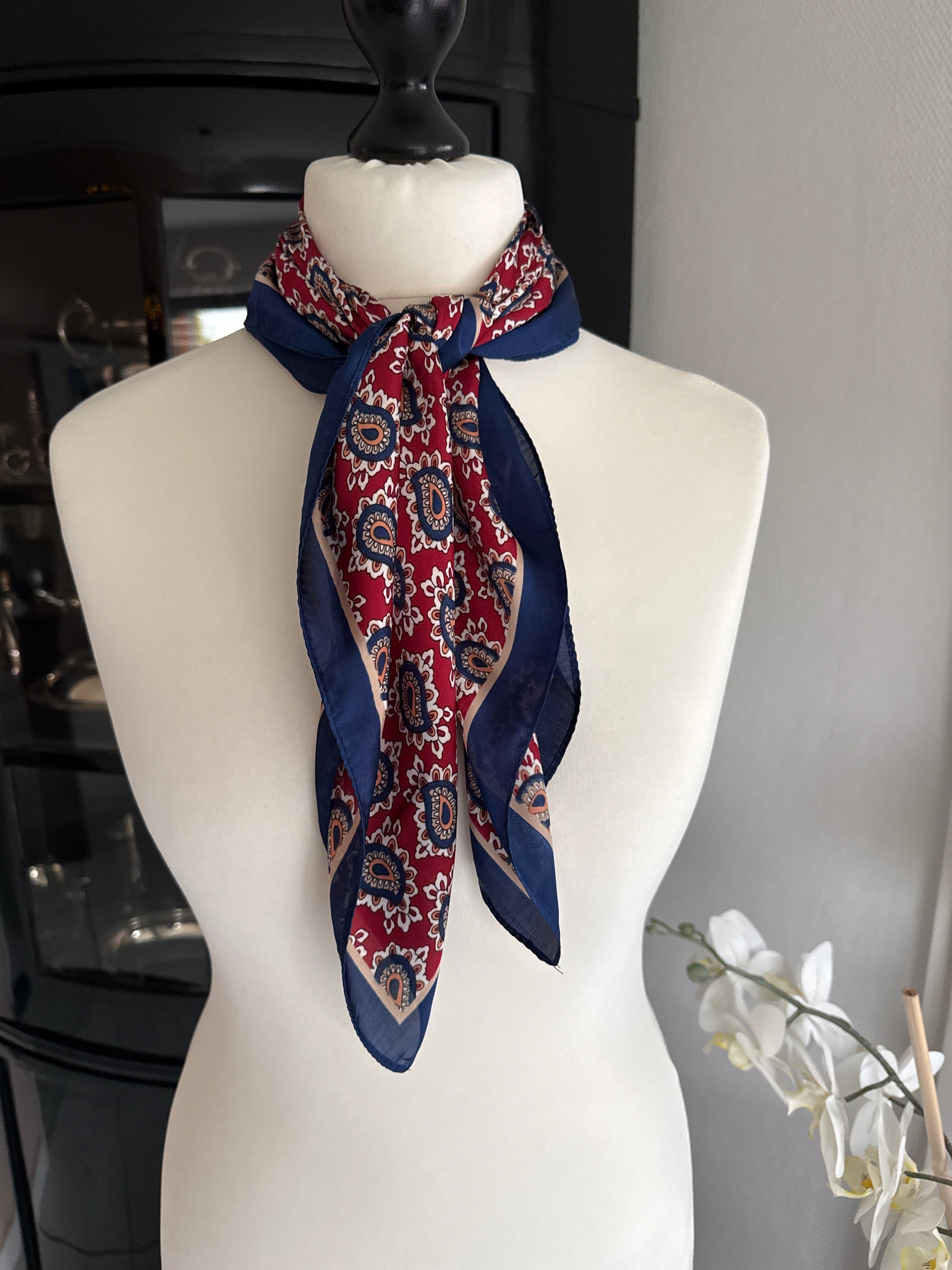 Tuch mit Paisley-Muster