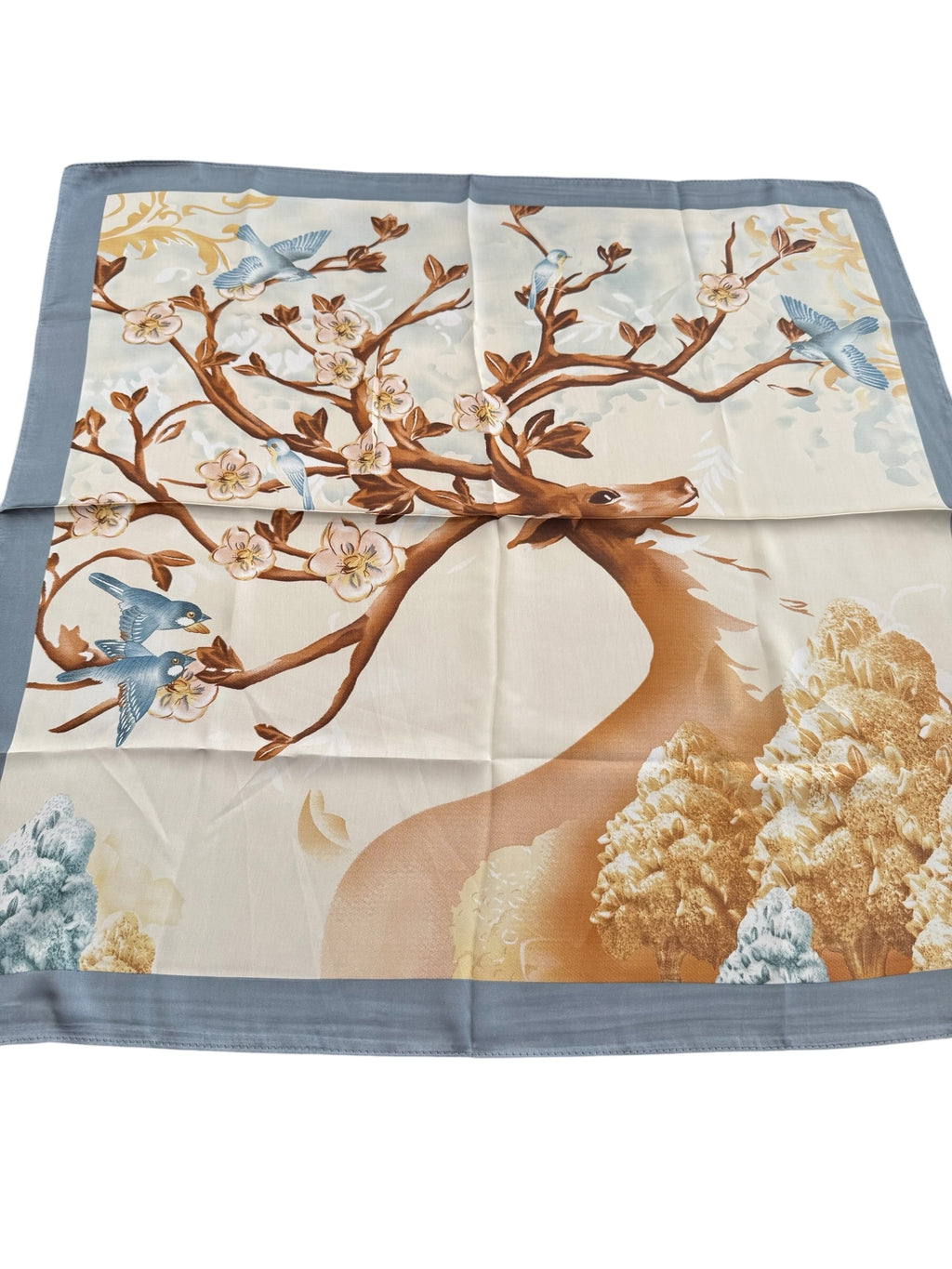 Halstuch mit Hirsch und Blumen
