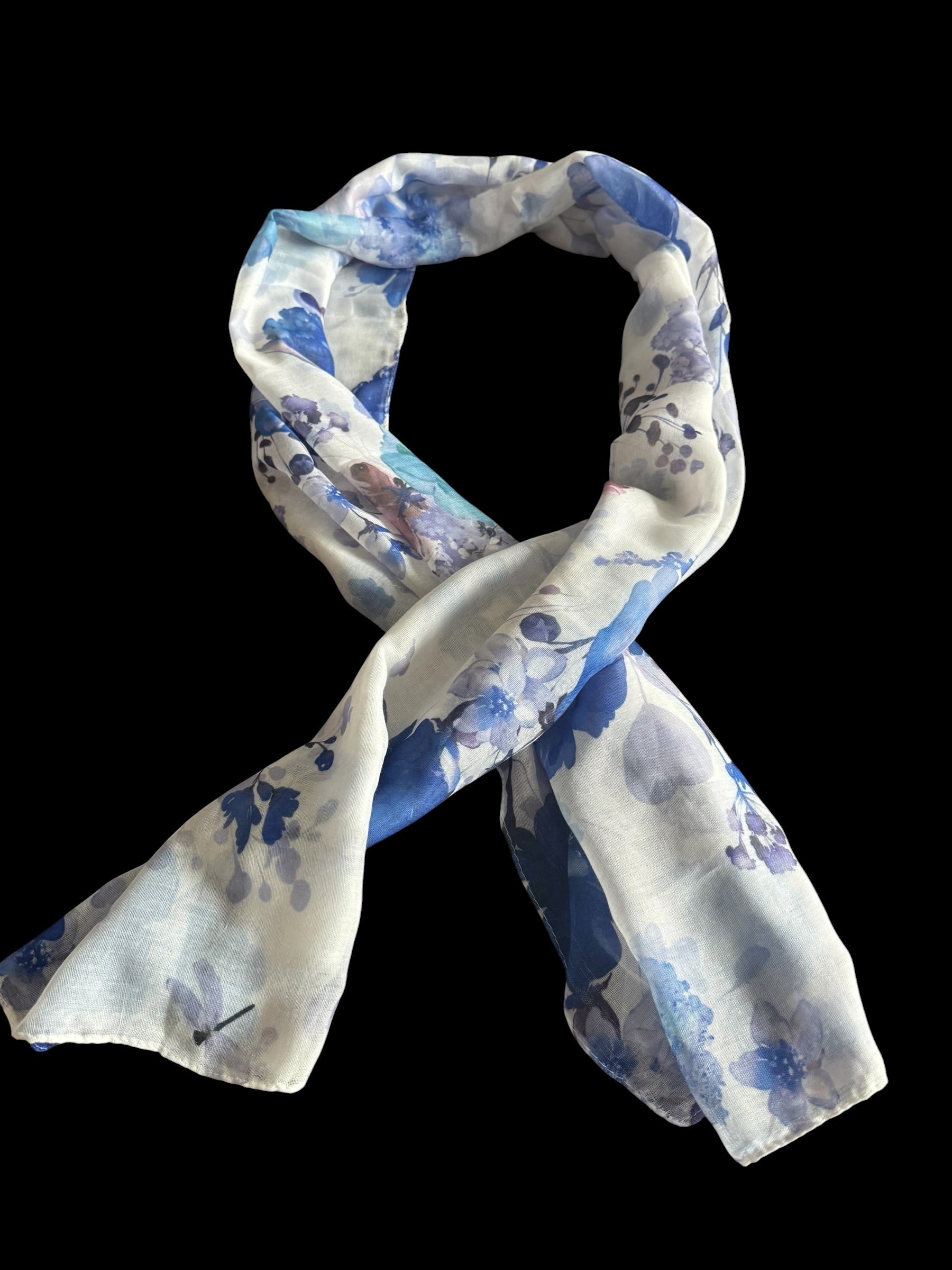 Sommerschal mit Blumnenmuster