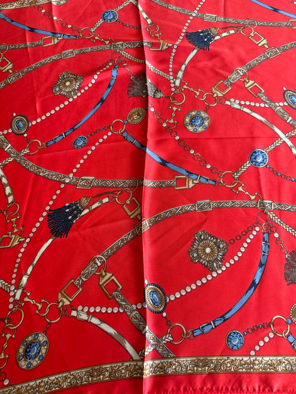 Tuch, sehr weich mit schönem Paisley-Muster