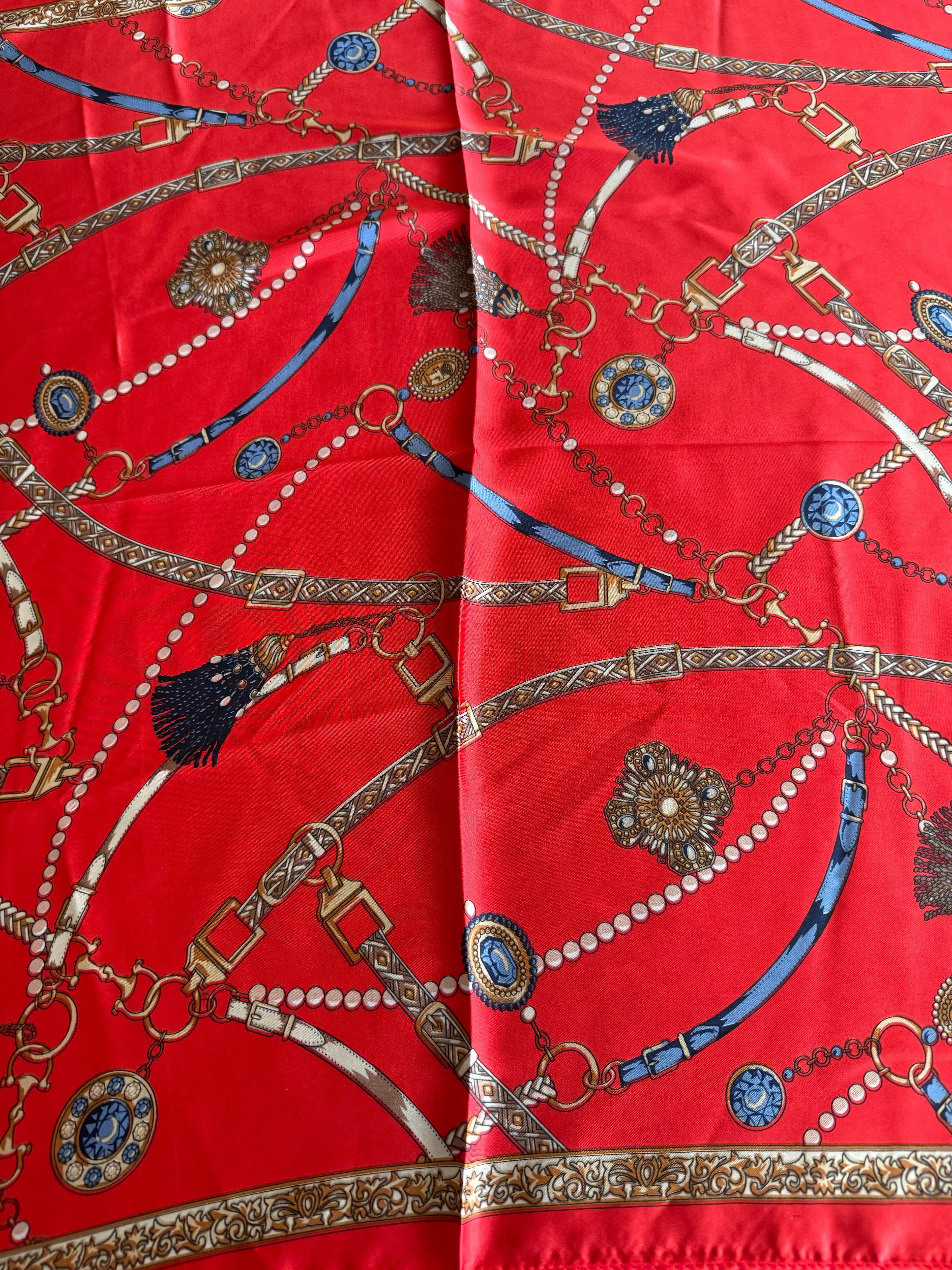 Tuch, sehr weich mit schönem Paisley-Muster