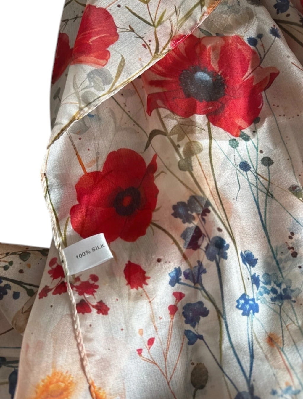 Seidenschal mit wunderschönem Blumenmuster