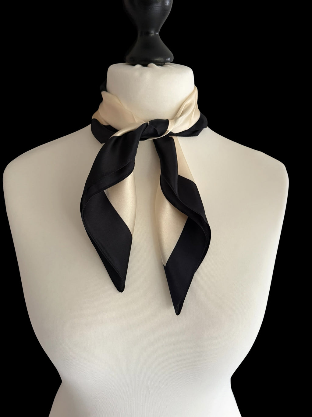 Seidentuch, 100% Seide, beige-schwarz, sehr elegant