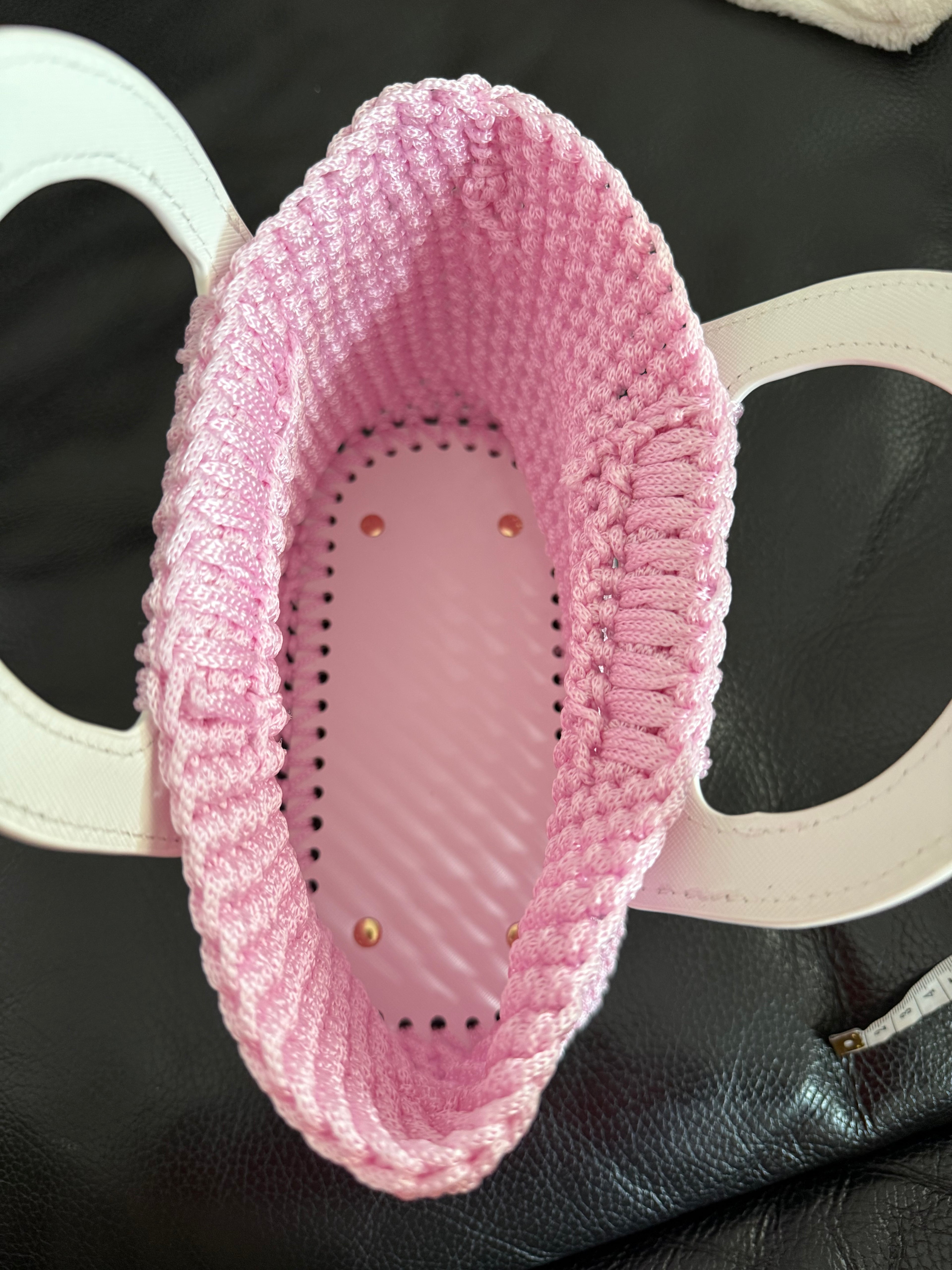 Selbstgehäkelte kleine, süße Tasche „Bébé“