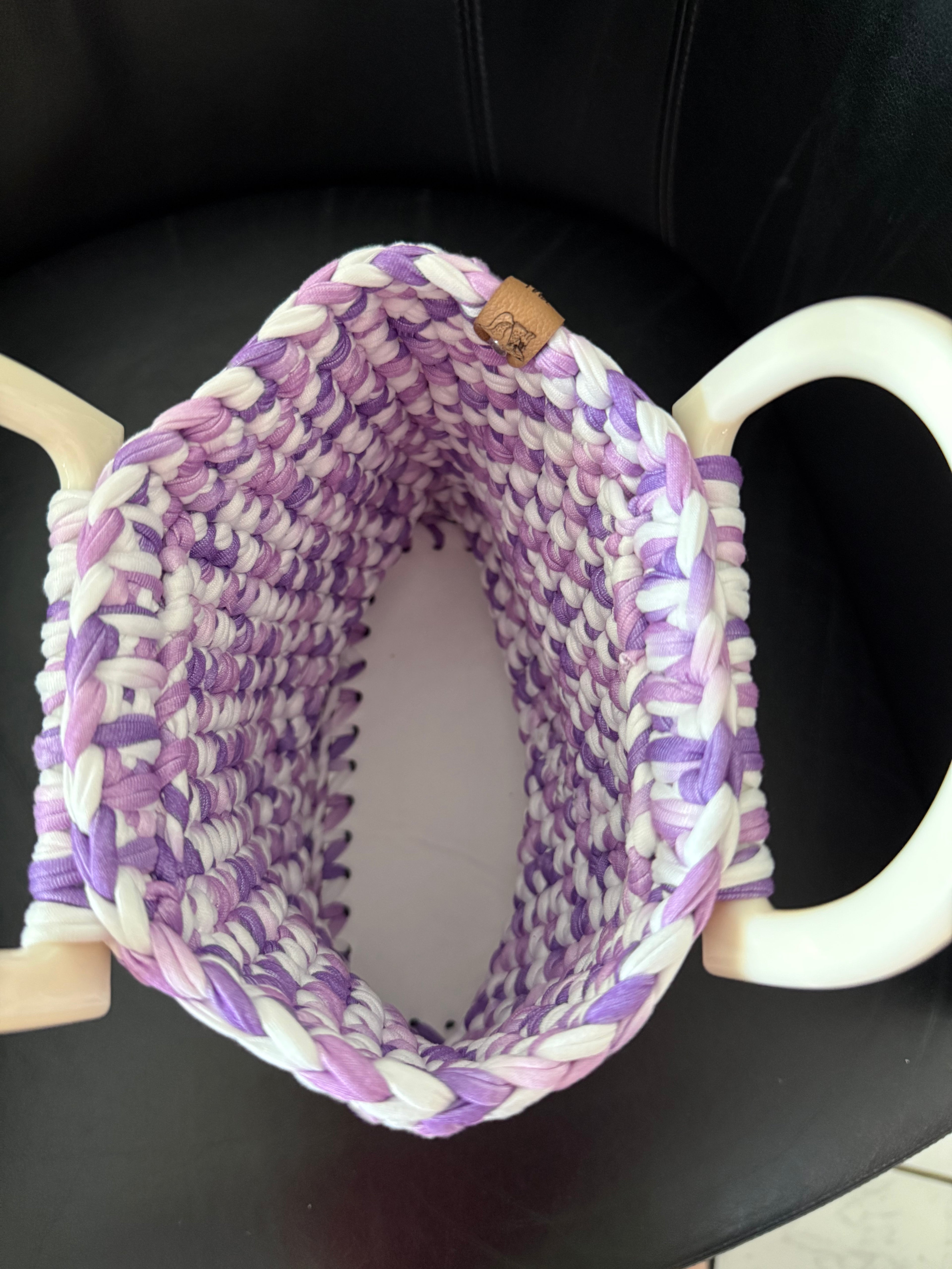 Süße kleine, selbstgehäkelte Handtasche „Fillie“